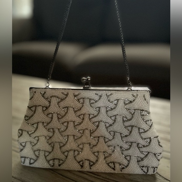 Vintage White and Gray Beaded Women's Evening Bag Clutch Purse Metal Chain Strap - Picture 9 of 9